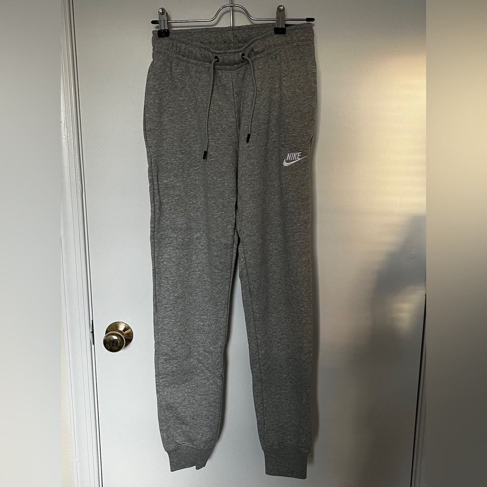 NWT Nike Heather Grey Joggers Size XS - Read Description!!